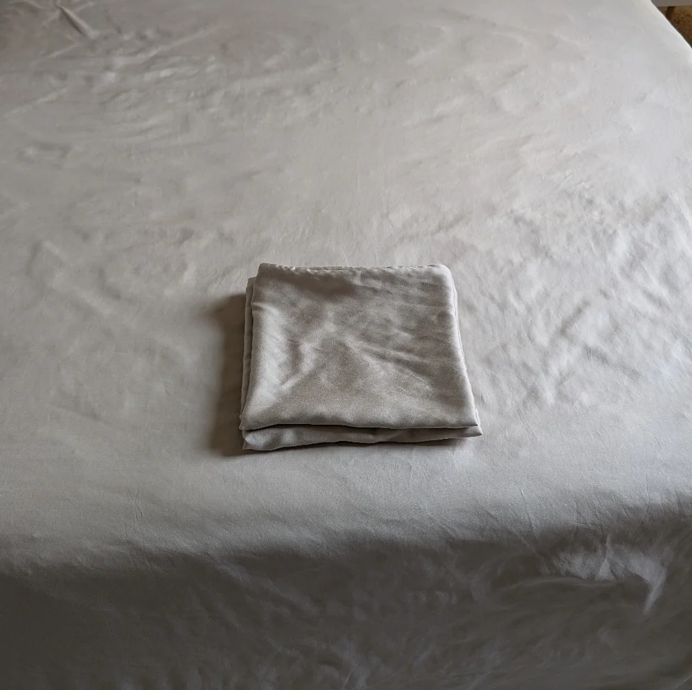 Malouf Woven Tencel King  Flat Sheet pillowcovers Cooling Flowy Soft Luxurious